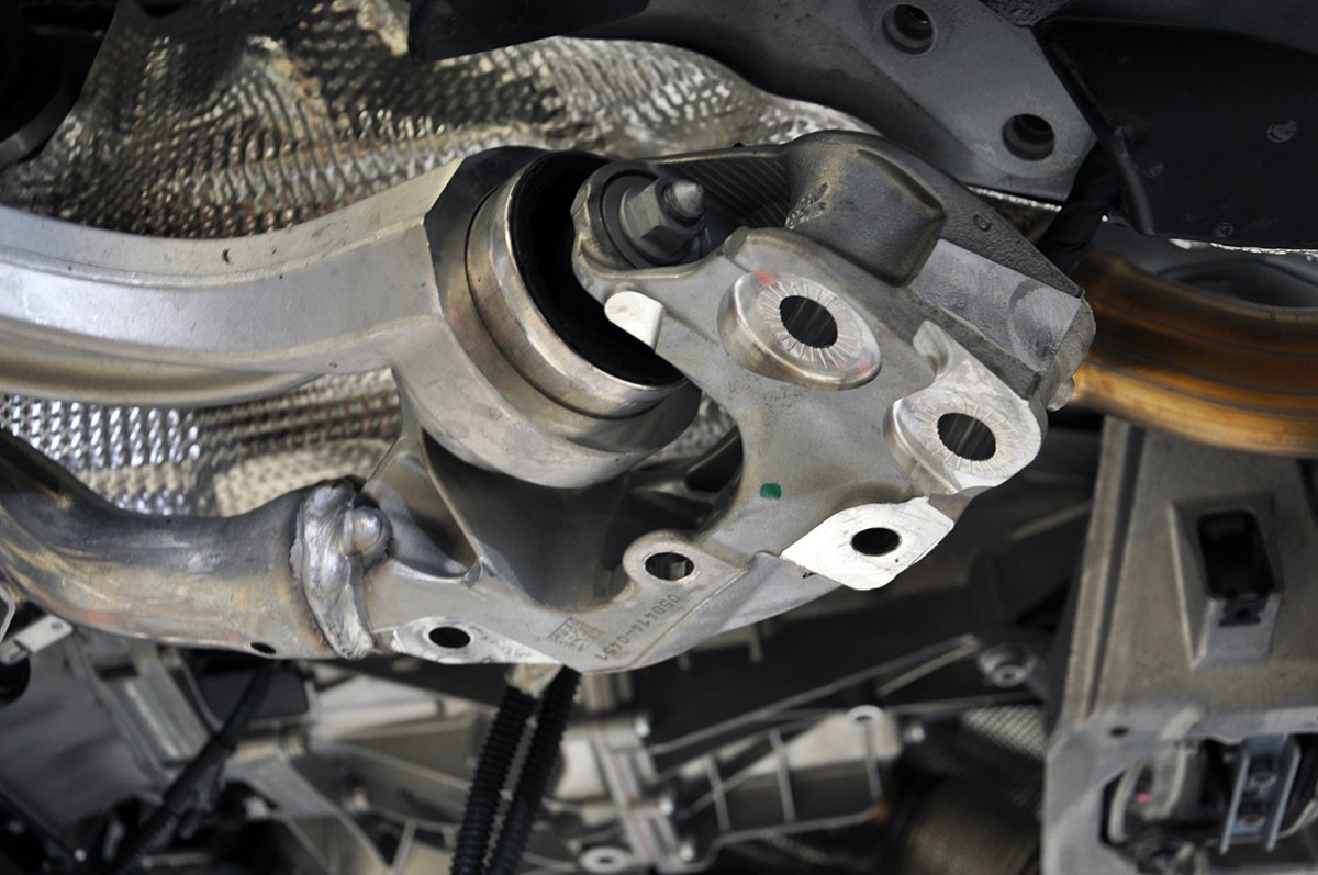 Installation Instructions: Density Line Engine Mounts for B8 Audi A4/S4, A5/S5, Q5/SQ5