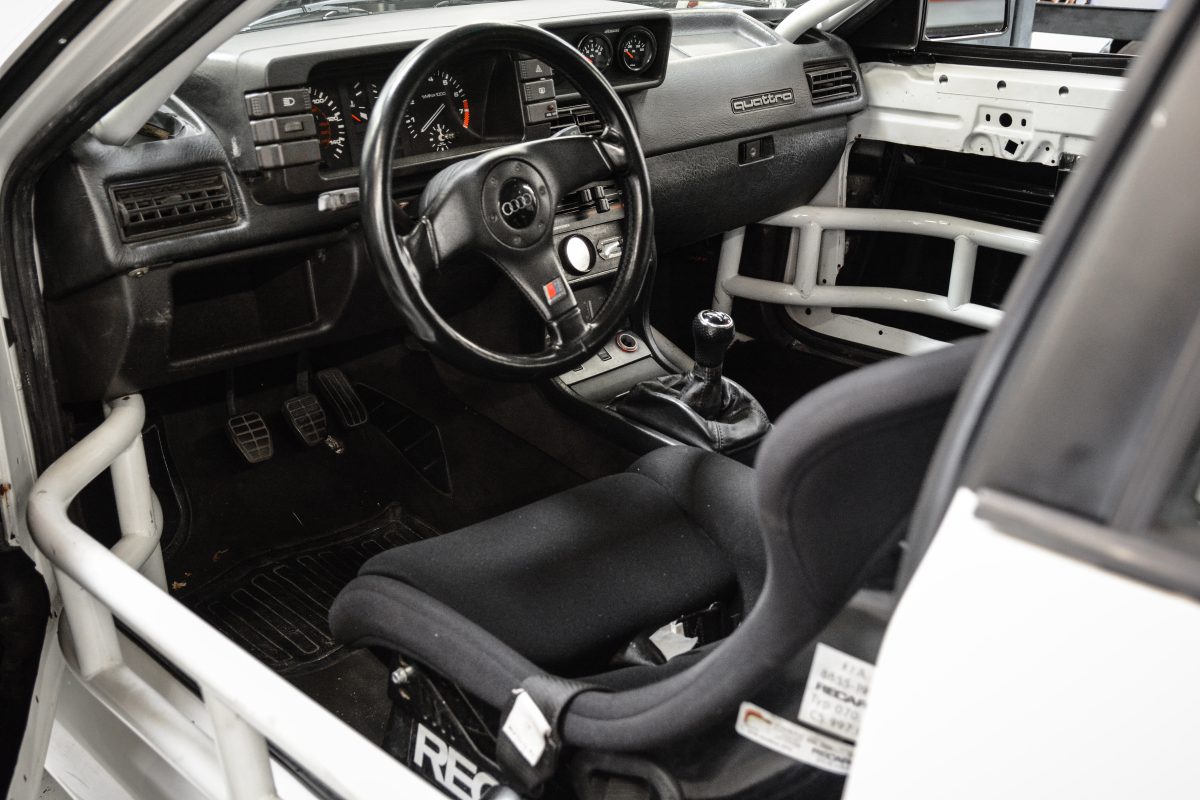 Dean's Widebody Ur Quattro Interior