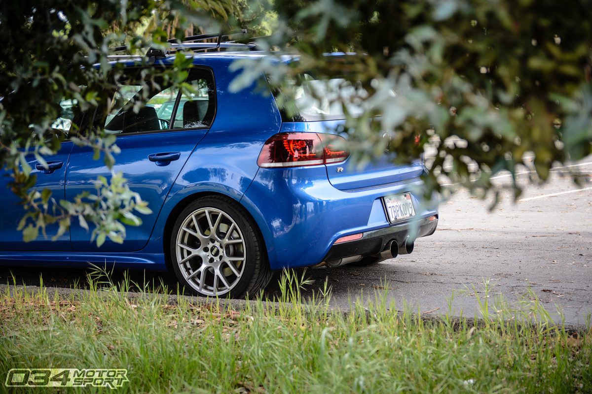 MkVI Golf R on VMR V810 Wheels