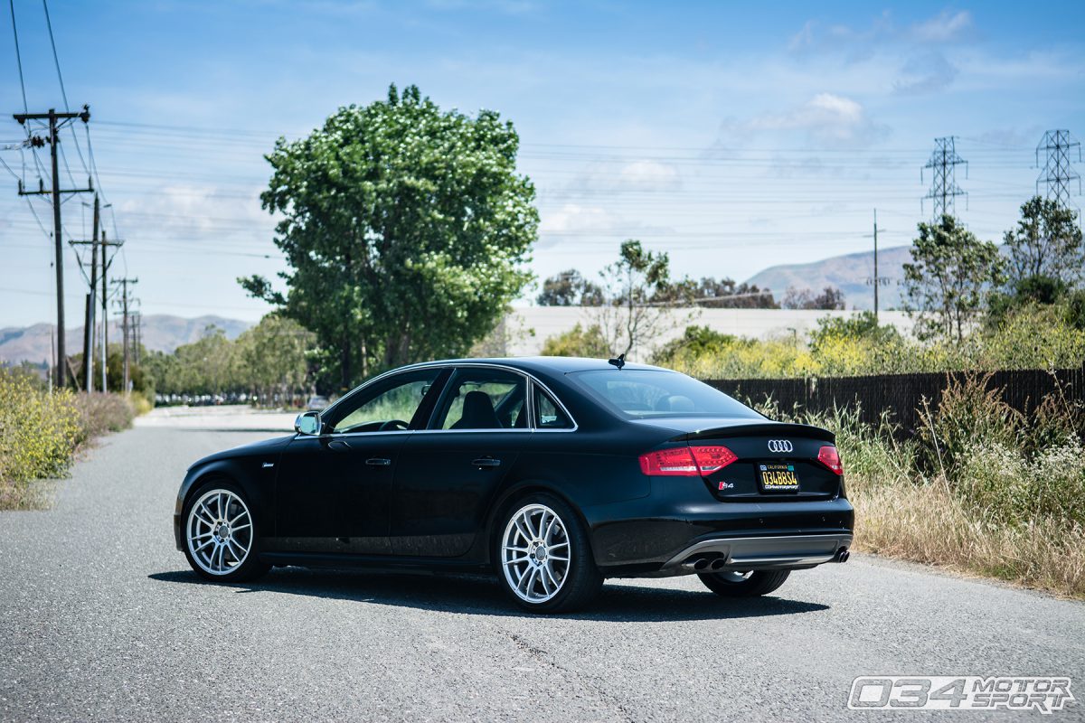 Lowered B8 Audi S4 on Dynamic+ Lowering Springs